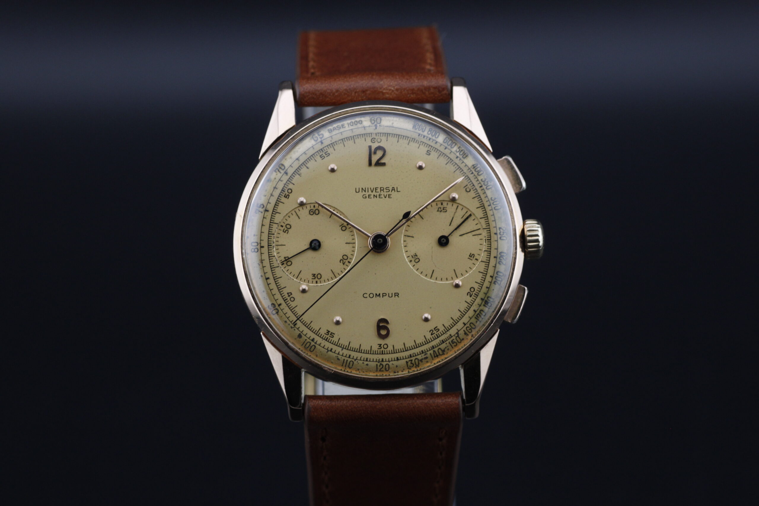 Universal Genève - Compur - Gold - La Confrérie du Temps